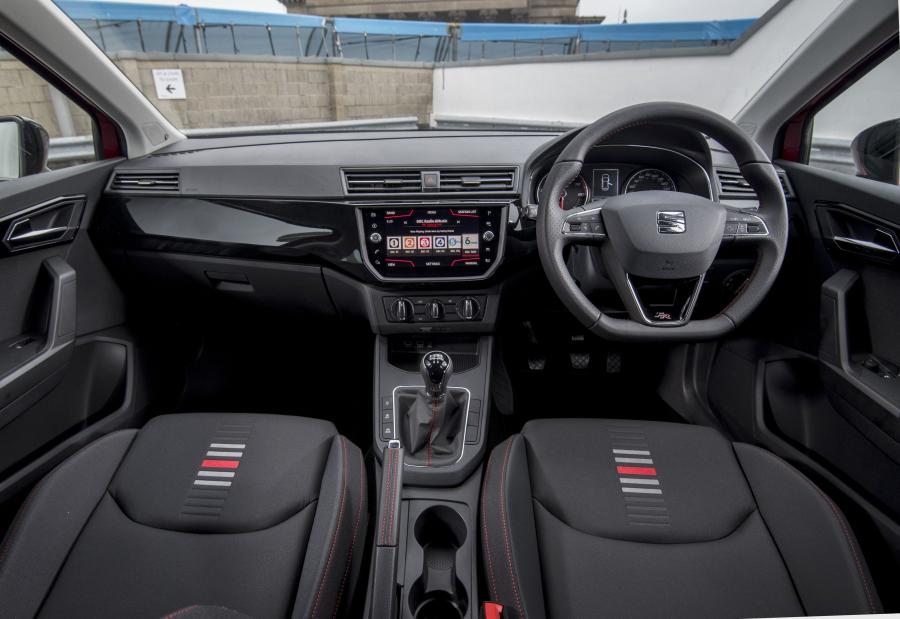 Торпедо Seat Ibiza FR 2017 года  (UK) (фото 23 из 40)